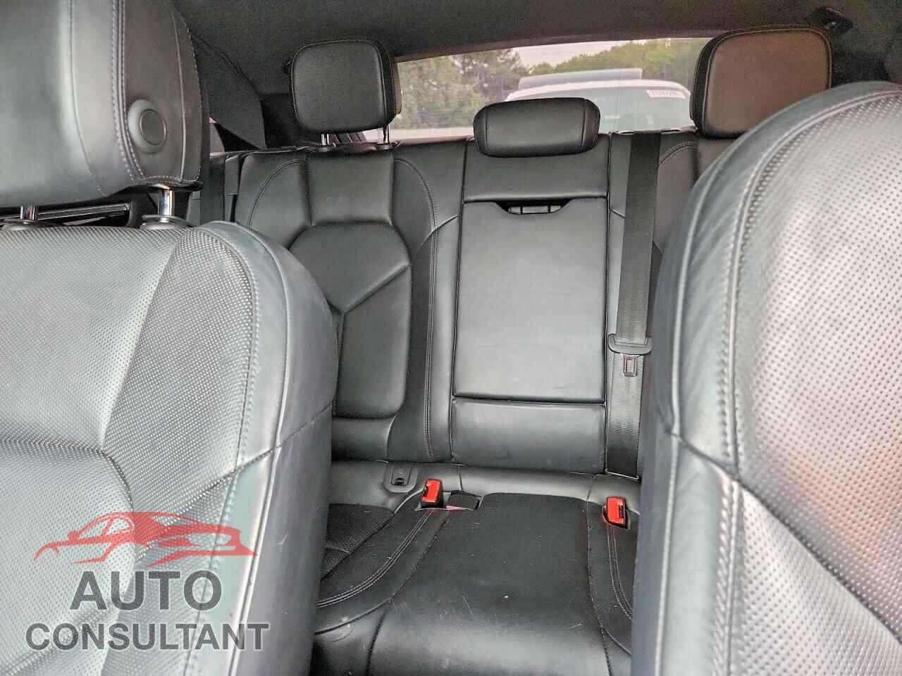 PORSCHE MACAN 2017 - WP1AA2A55HLB01096