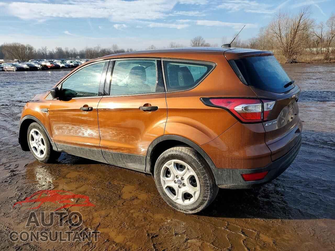 FORD ESCAPE 2017 - 1FMCU0F7XHUD37135