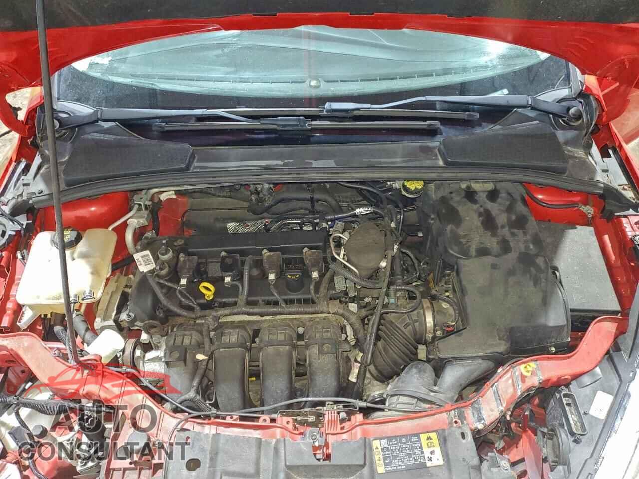 FORD FOCUS 2015 - 1FADP3K26FL242267