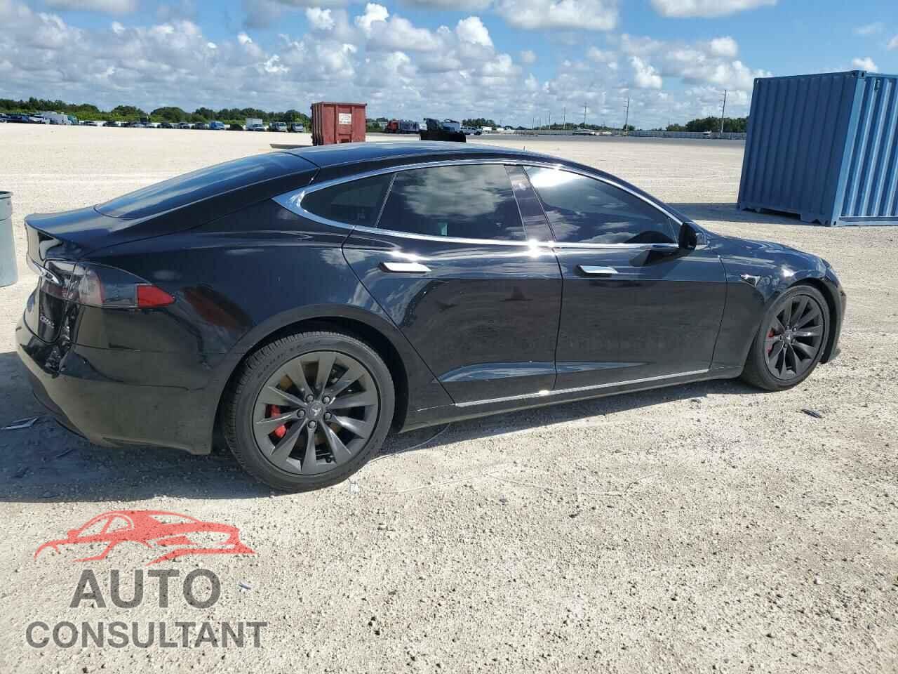 TESLA MODEL S 2018 - 5YJSA1E44JF267667