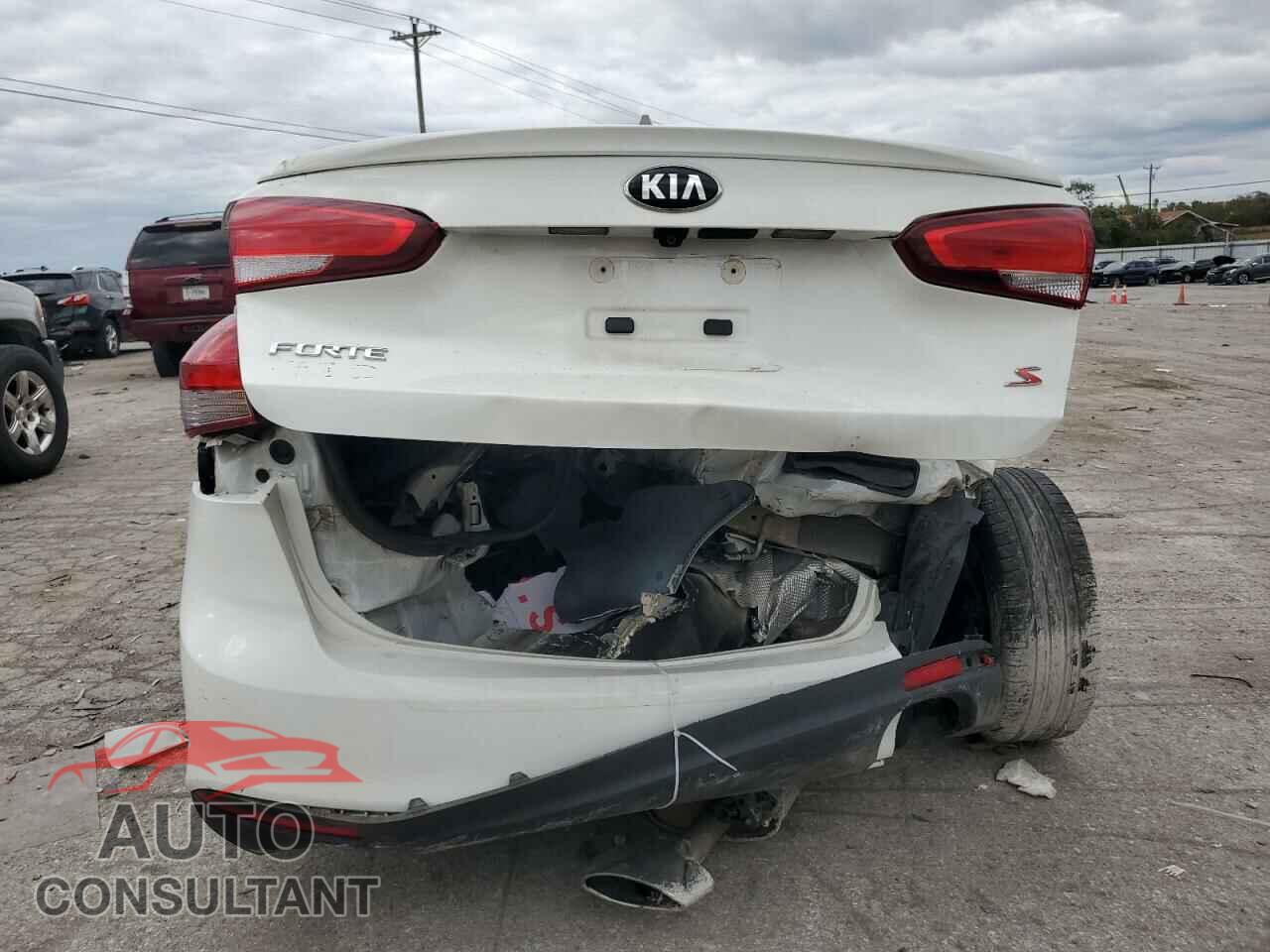 KIA FORTE 2017 - 3KPFL4A7XHE033692