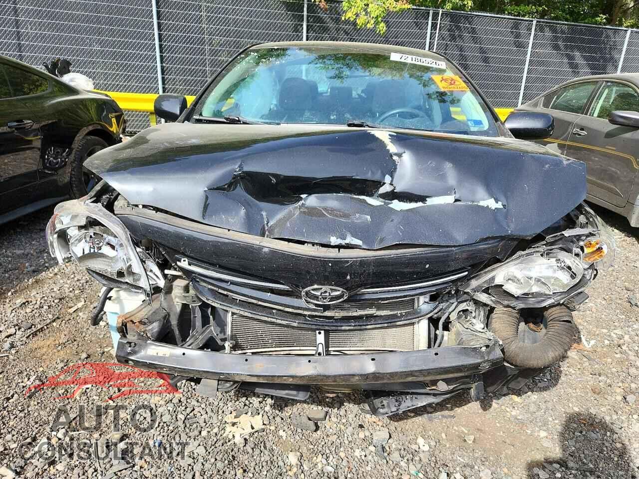 TOYOTA COROLLA 2013 - 2T1BU4EE5DC933199