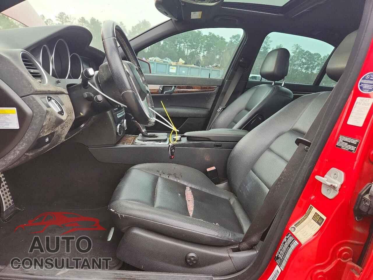 MERCEDES-BENZ C-CLASS 2013 - WDDGF4HB4DA853906