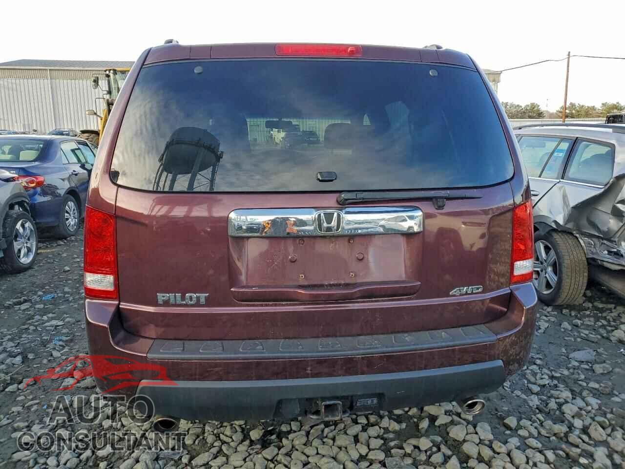 HONDA PILOT 2011 - 5FNYF4H60BB044912