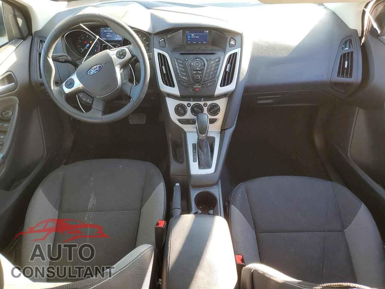 FORD FOCUS 2014 - 1FADP3F24EL440077