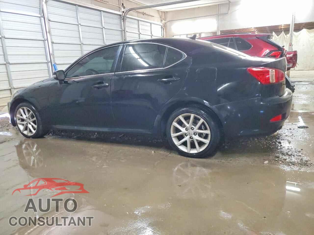 LEXUS IS 2012 - JTHCF5C20C5057889