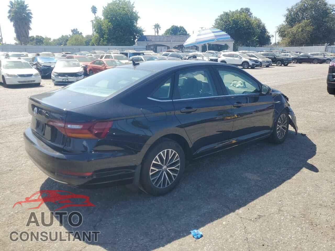 VOLKSWAGEN JETTA 2019 - 3VWEB7BUXKM160831