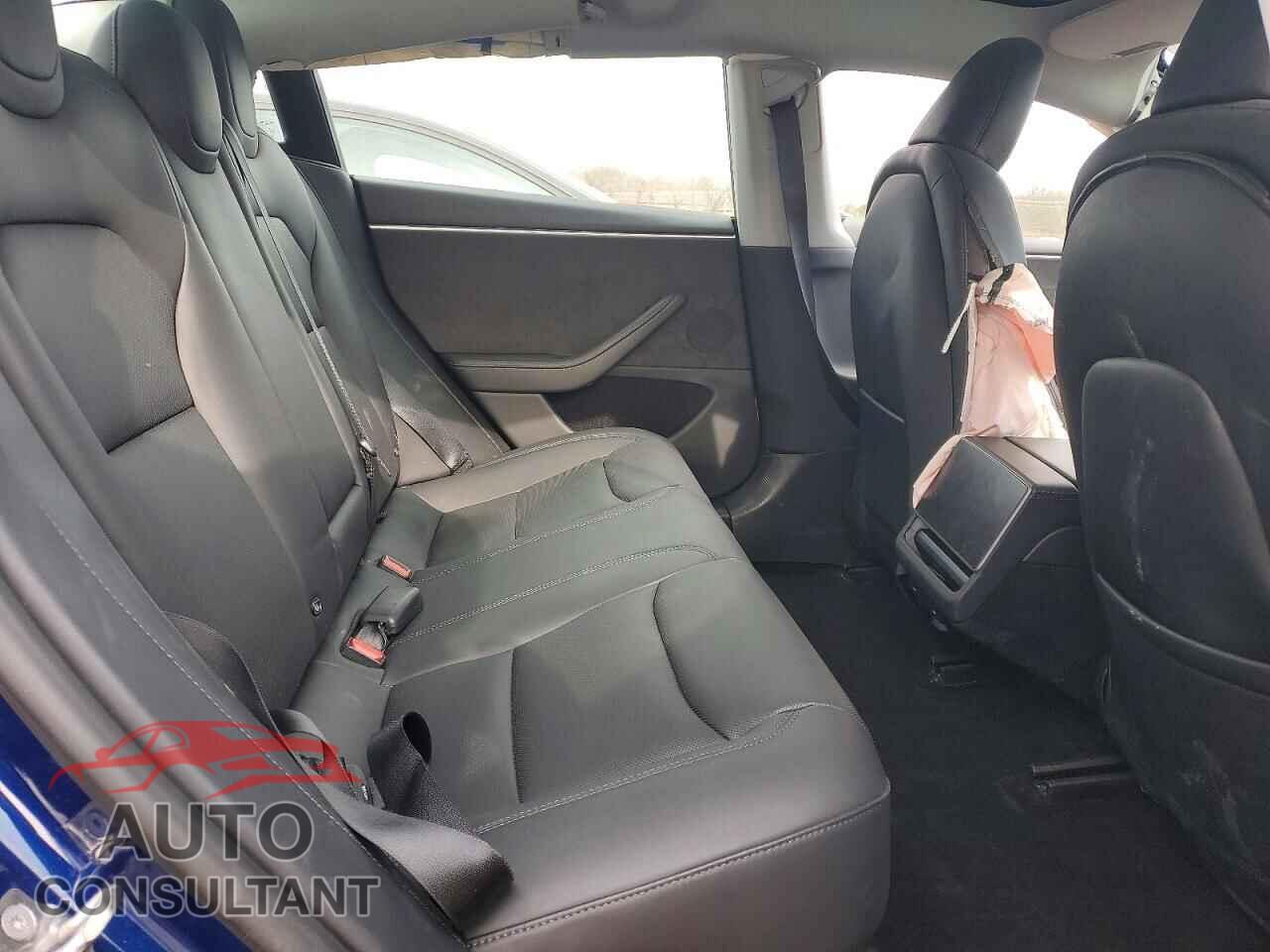 TESLA MODEL 3 2024 - 5YJ3E1EBXRF817196