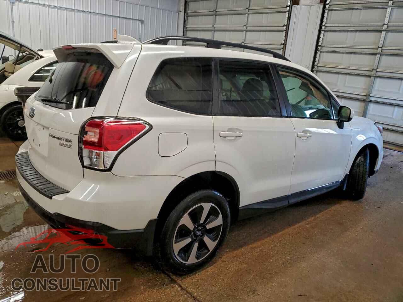 SUBARU FORESTER 2017 - JF2SJAEC8HH567926