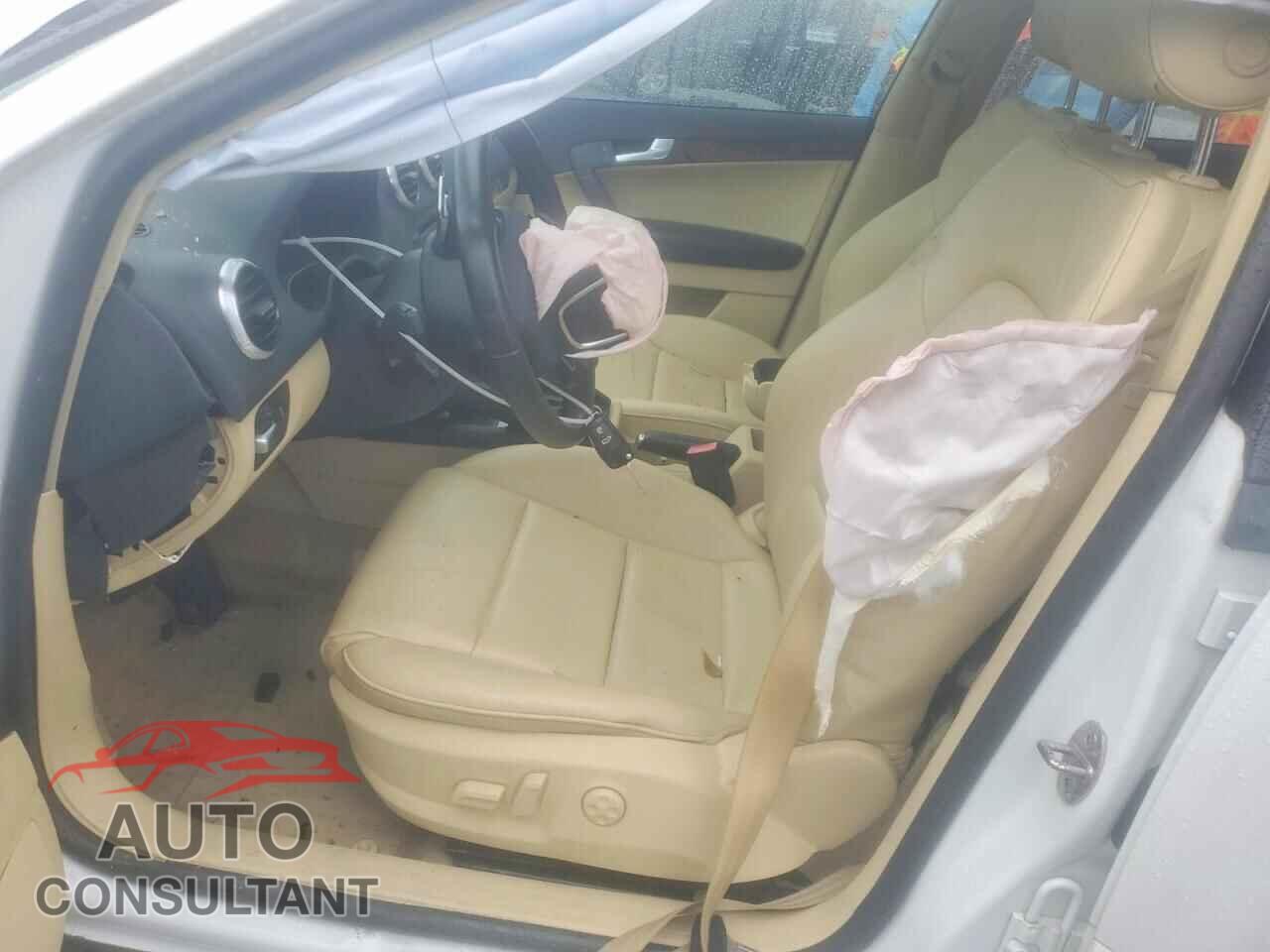 AUDI A3 2012 - WAUKJAFM5CA067744