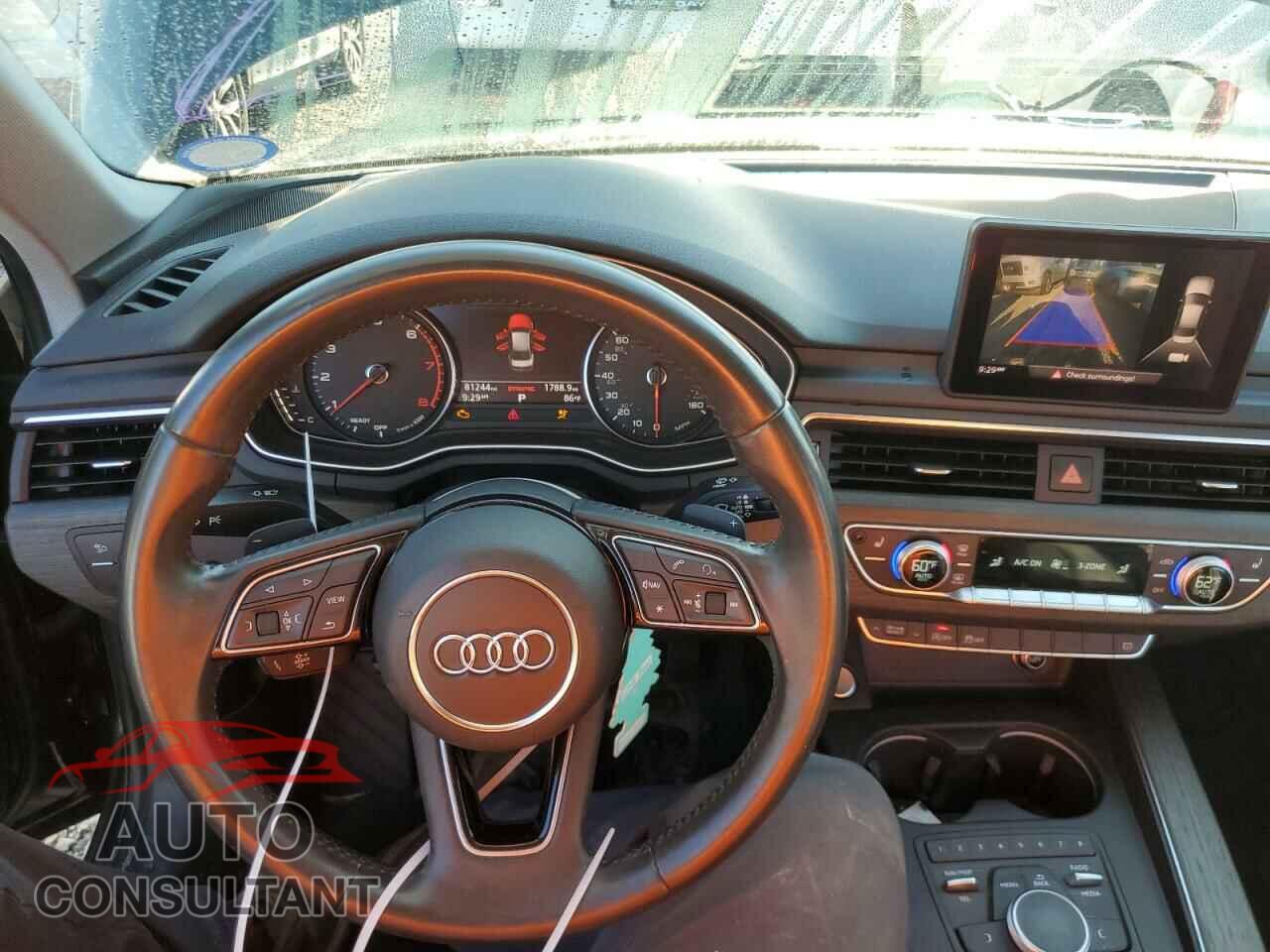 AUDI A4 2018 - WAUKMBF4XJA009459