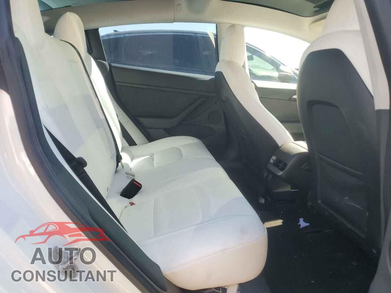 TESLA MODEL 3 2022 - 5YJ3E1EA2NF147743