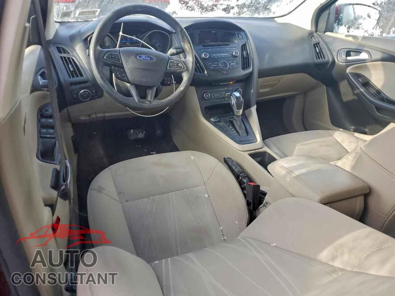 FORD FOCUS 2015 - 1FADP3K25FL289967