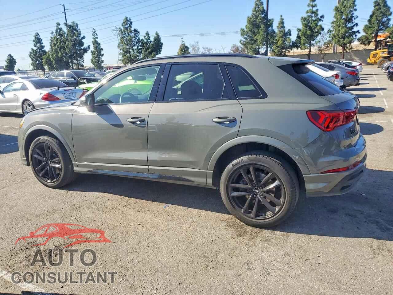 AUDI Q3 2022 - WA1DECF36N1046692
