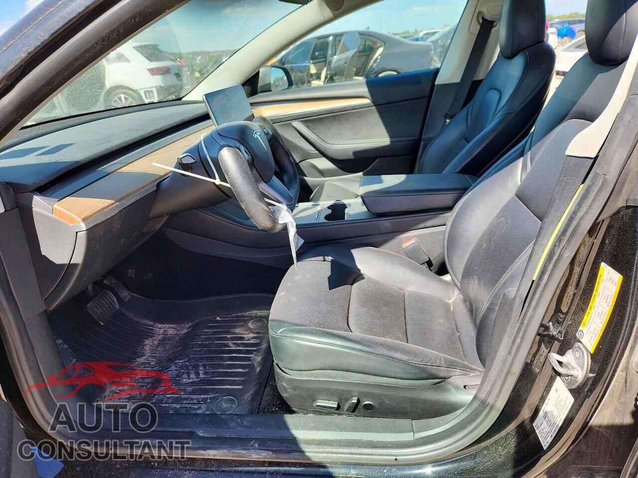 TESLA MODEL 3 2022 - 5YJ3E1EAXNF286647
