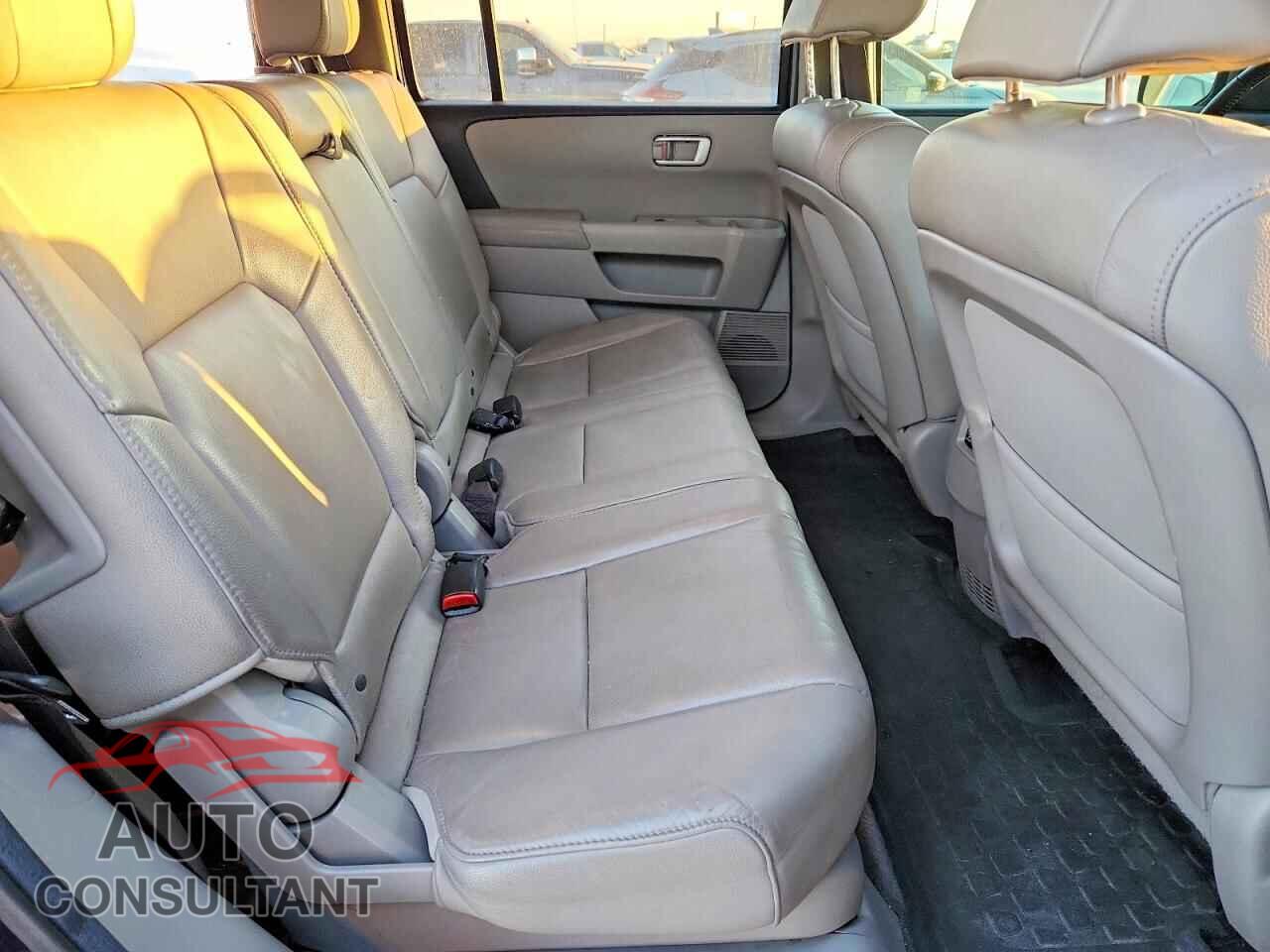 HONDA PILOT 2013 - 5FNYF3H54DB006751