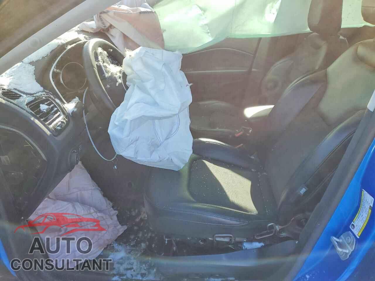 JEEP COMPASS 2018 - 3C4NJDBB7JT397347