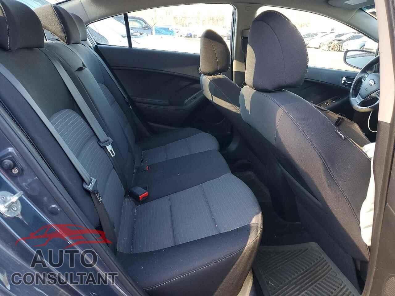 KIA FORTE 2015 - KNAFX4A65F5350149