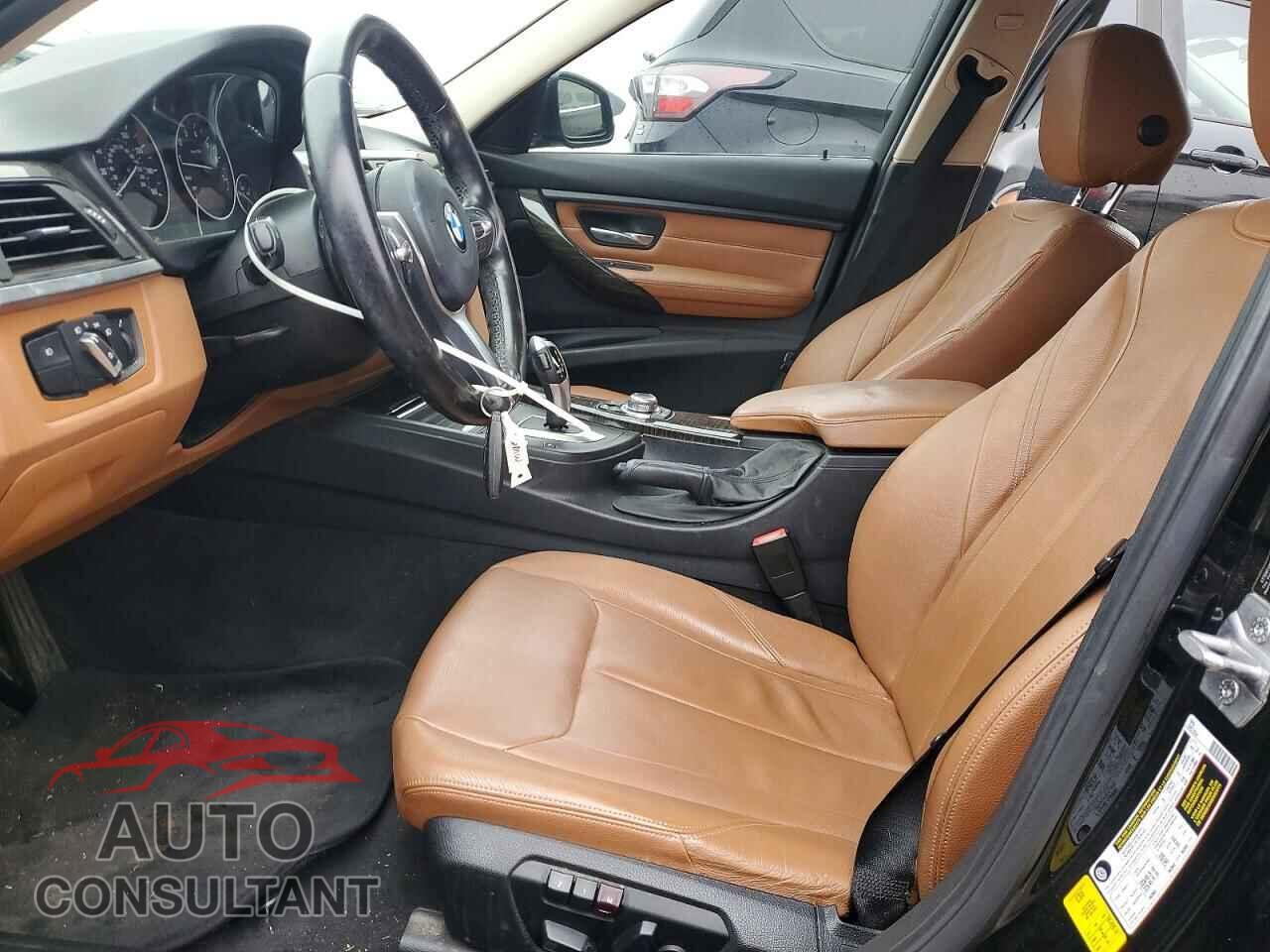BMW 3 SERIES 2013 - WBA3A5G56DNP22250
