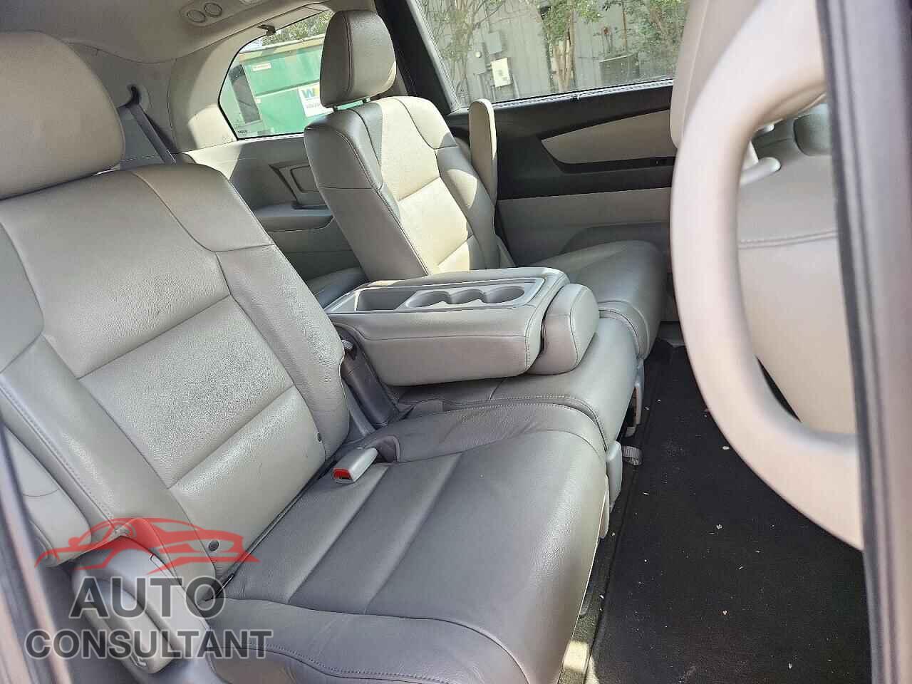 HONDA ODYSSEY 2015 - 5FNRL5H66FB067538