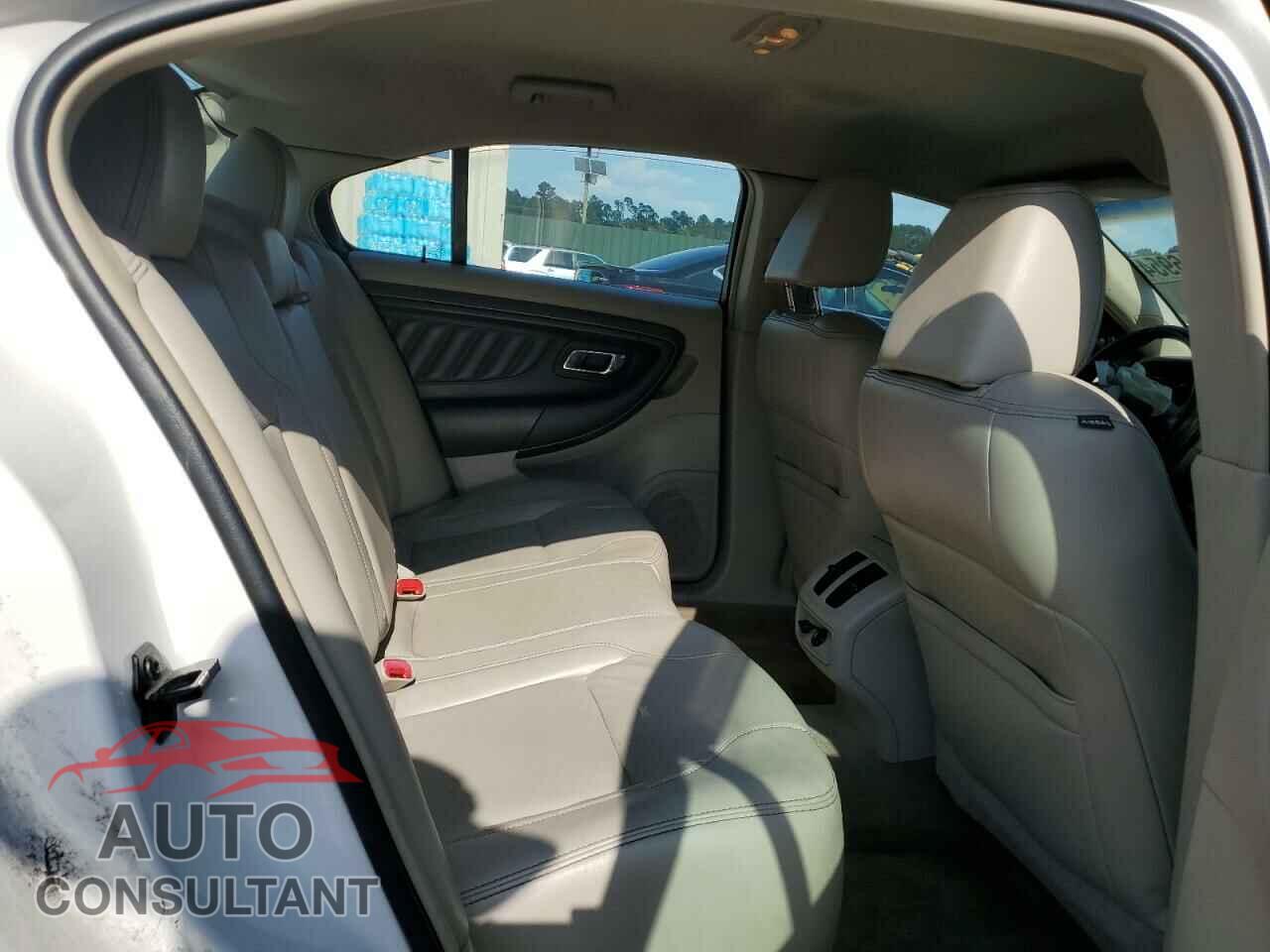 FORD TAURUS 2011 - 1FAHP2EW4BG183104