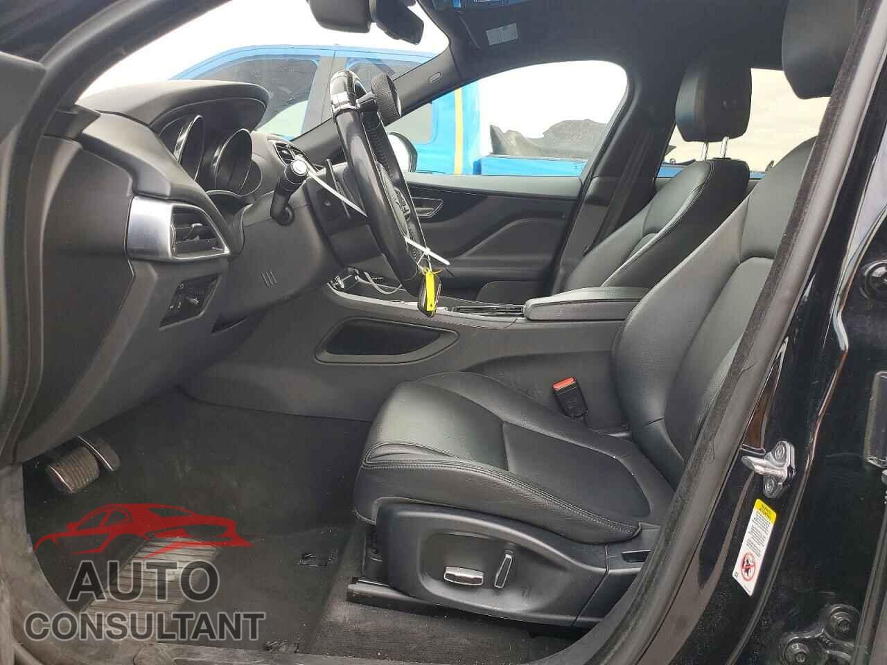 JAGUAR F-PACE 2019 - SADCJ2FX4KA604792