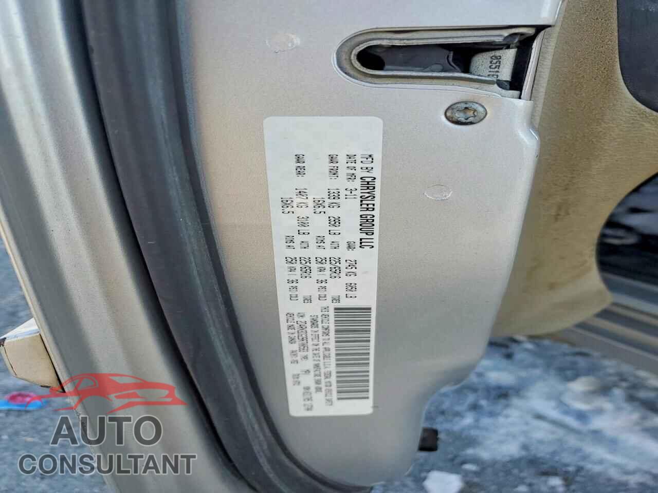 DODGE CARAVAN 2011 - 2D4RN3DG2BR700583