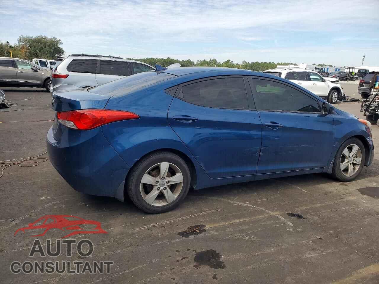 HYUNDAI ELANTRA 2013 - KMHDH4AEXDU976583