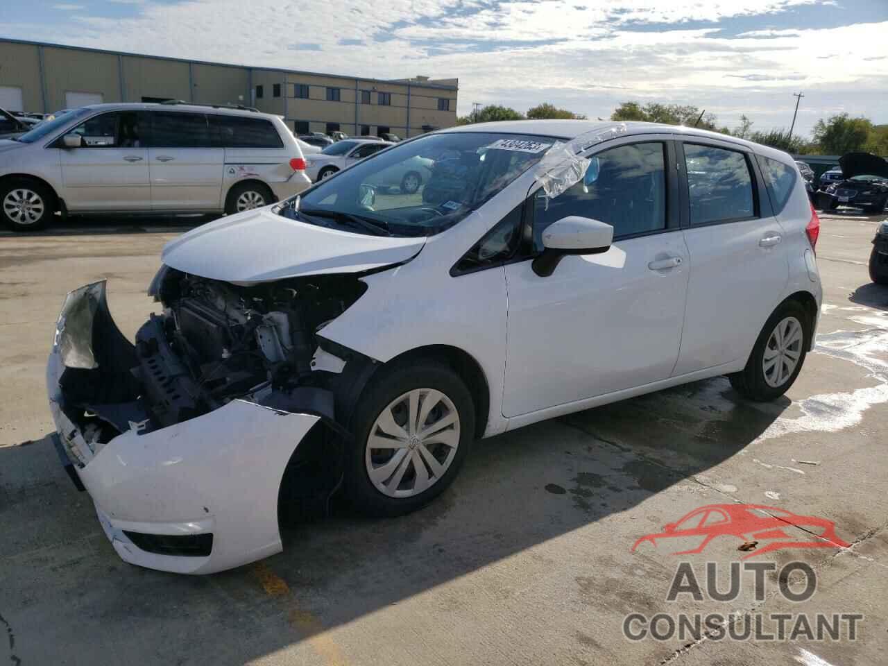 NISSAN VERSA 2018 - 3N1CE2CP5JL364795