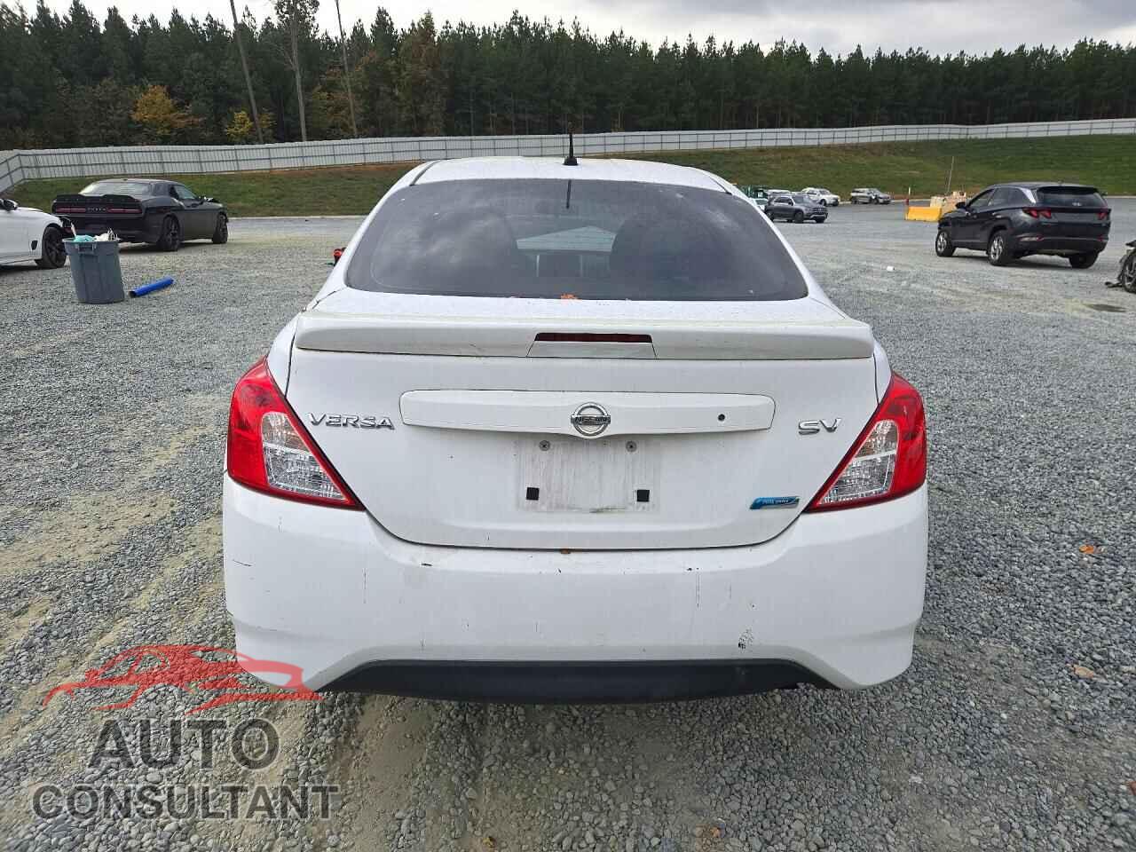 NISSAN VERSA 2016 - 3N1CN7AP2GL807171