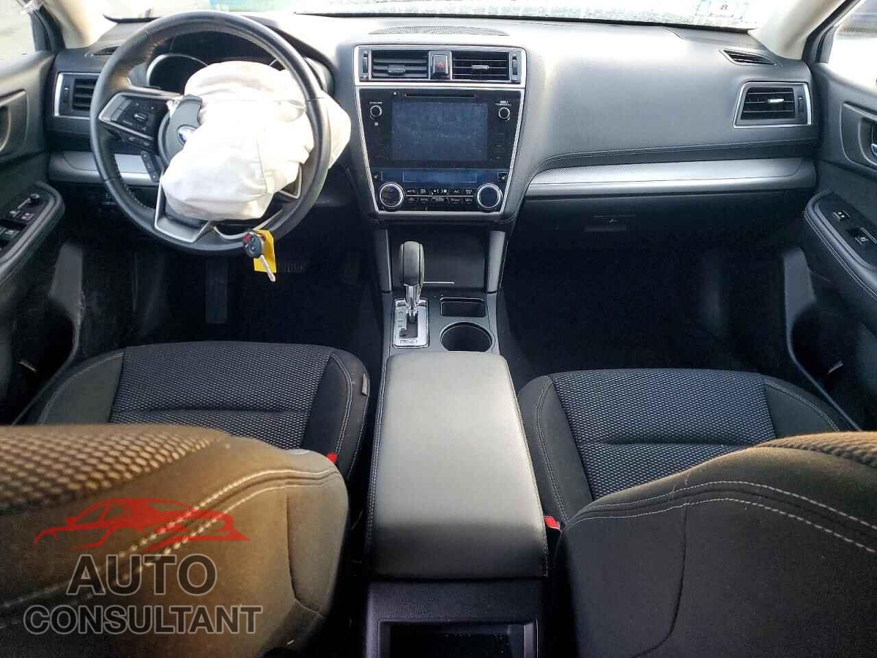 SUBARU OUTBACK 2018 - 4S4BSAHC8J3313011