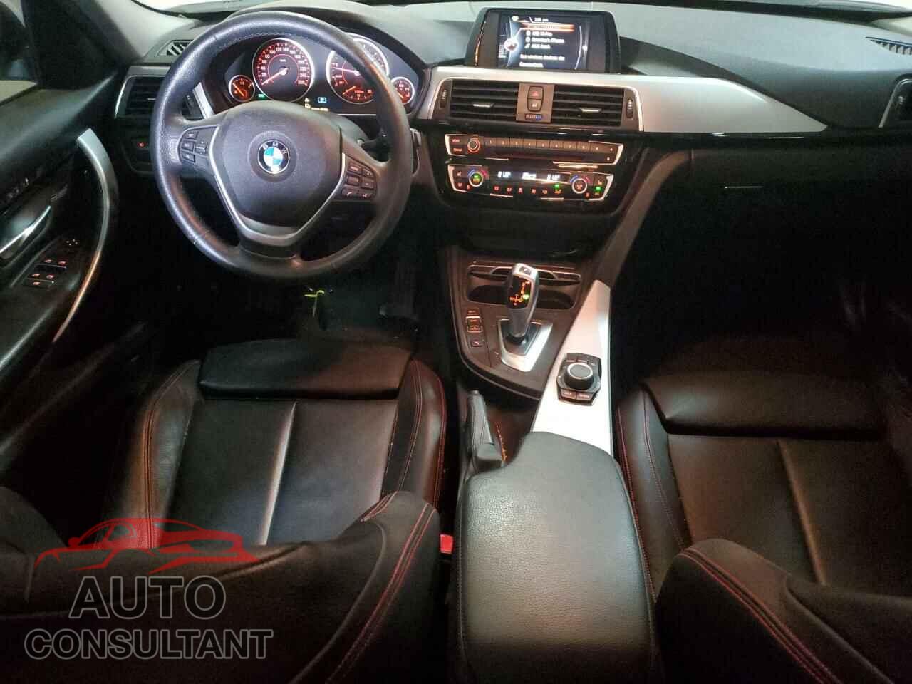 BMW 3 SERIES 2016 - WBA8E5G56GNU21637