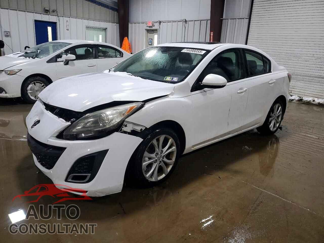 MAZDA MAZDA3 2011 - JM1BL1U67B1381279