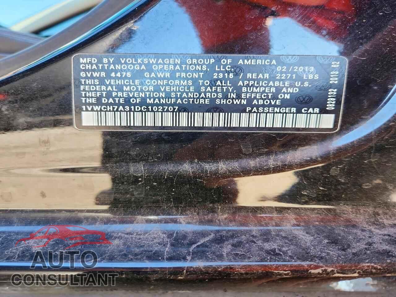 VOLKSWAGEN PASSAT 2013 - 1VWCH7A31DC102707