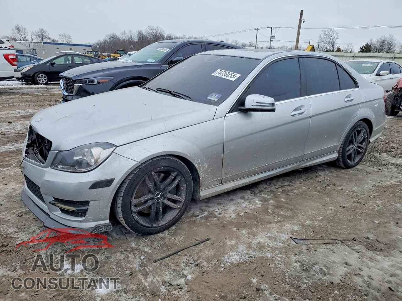 MERCEDES-BENZ C 2014 - WDDGF8AB4EA939347