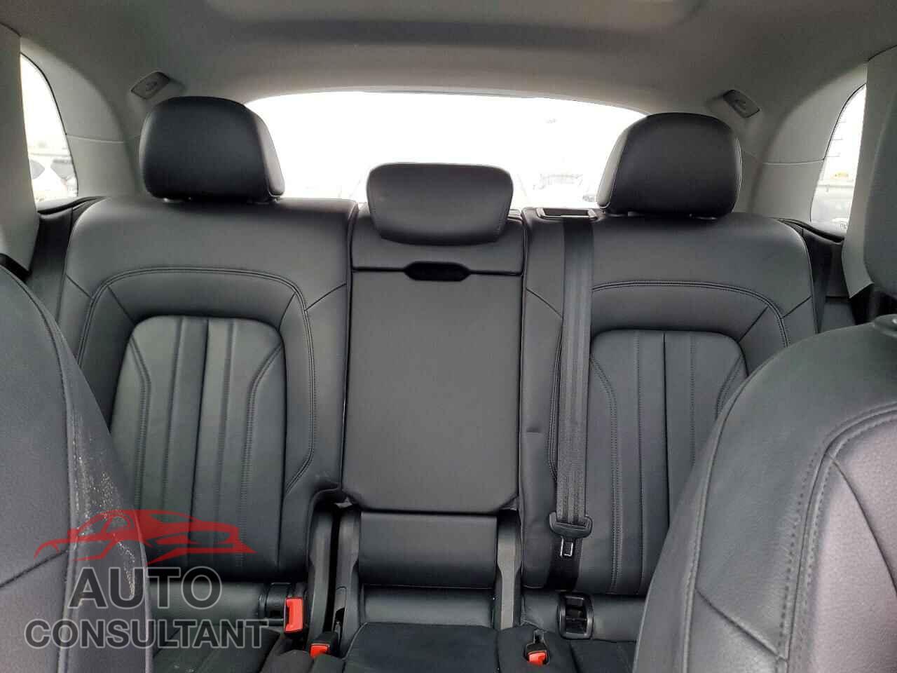 AUDI Q5 2018 - WA1BNAFY5J2000587
