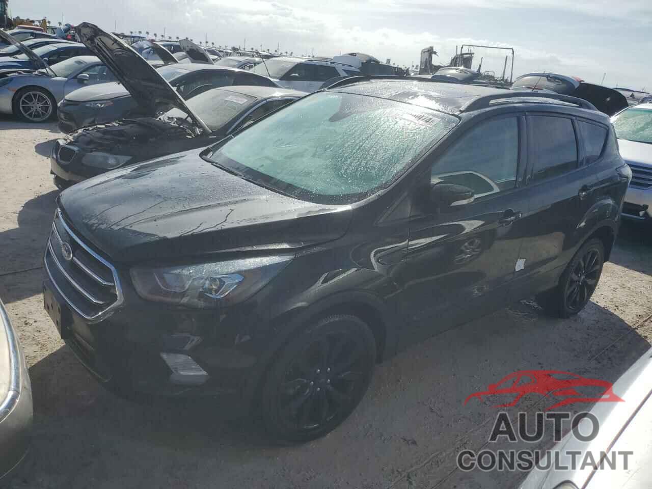 FORD ESCAPE 2017 - 1FMCU9J99HUB50045