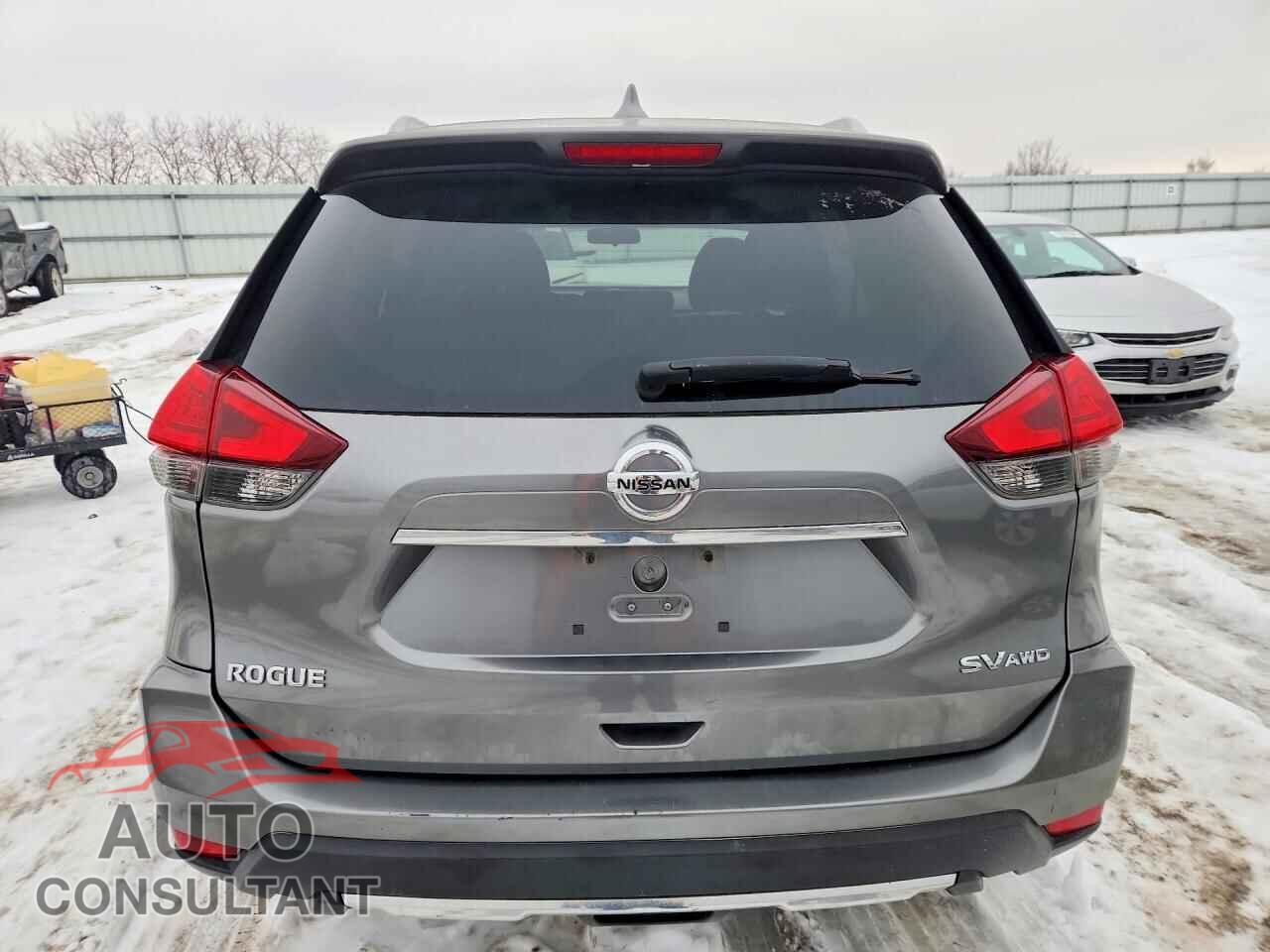 NISSAN ROGUE 2017 - KNMAT2MV4HP611925