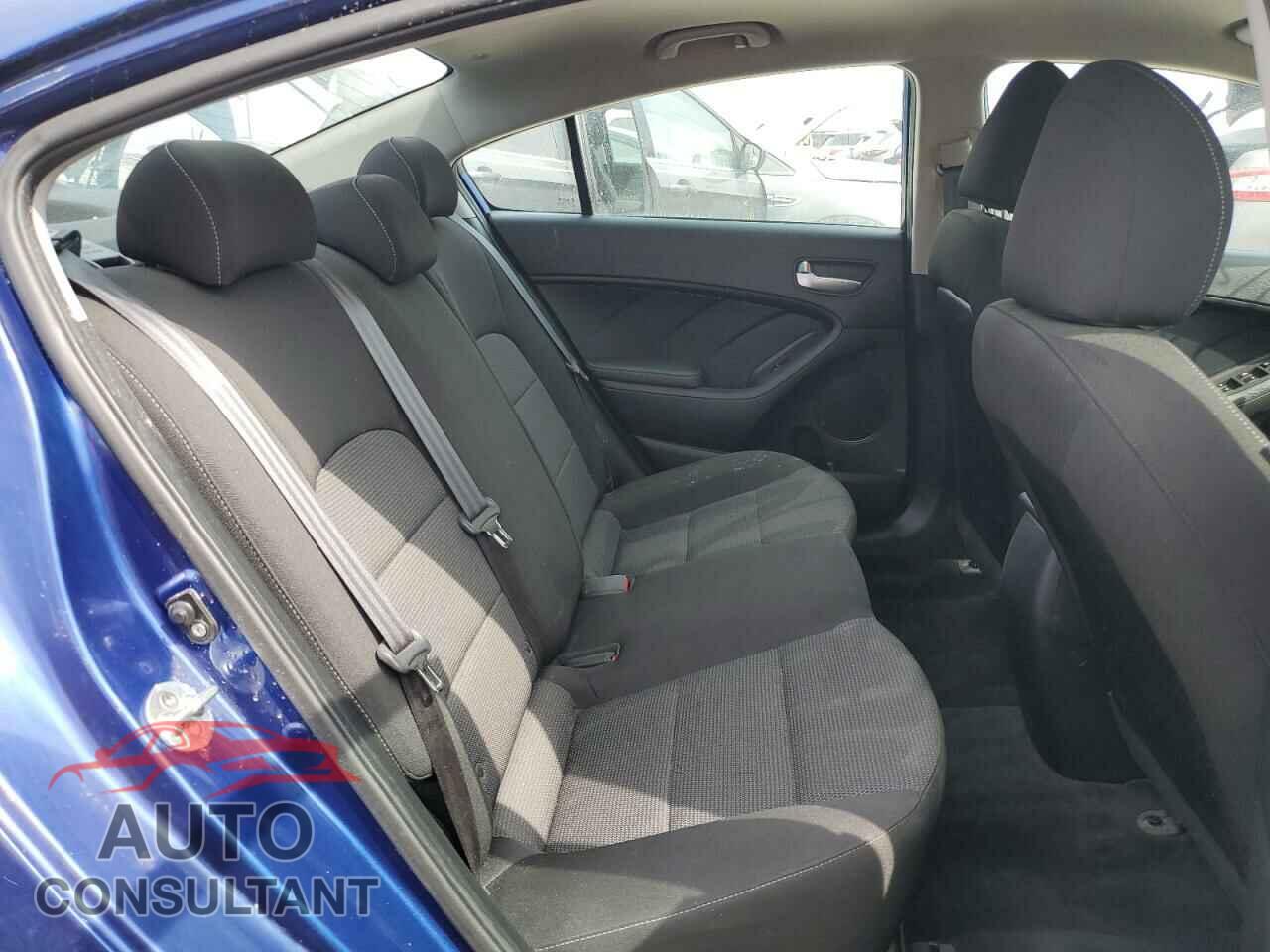 KIA FORTE 2017 - 3KPFK4A72HE141341