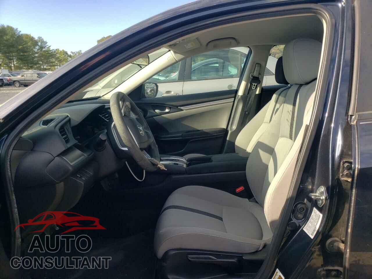 HONDA CIVIC 2018 - 2HGFC2F50JH539295