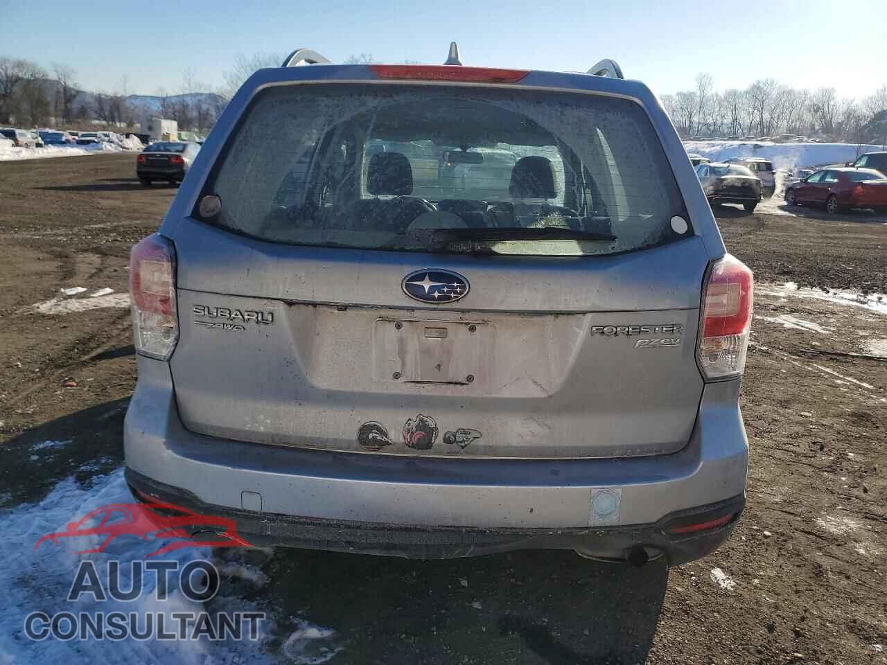 SUBARU FORESTER 2017 - JF2SJABC8HH443885