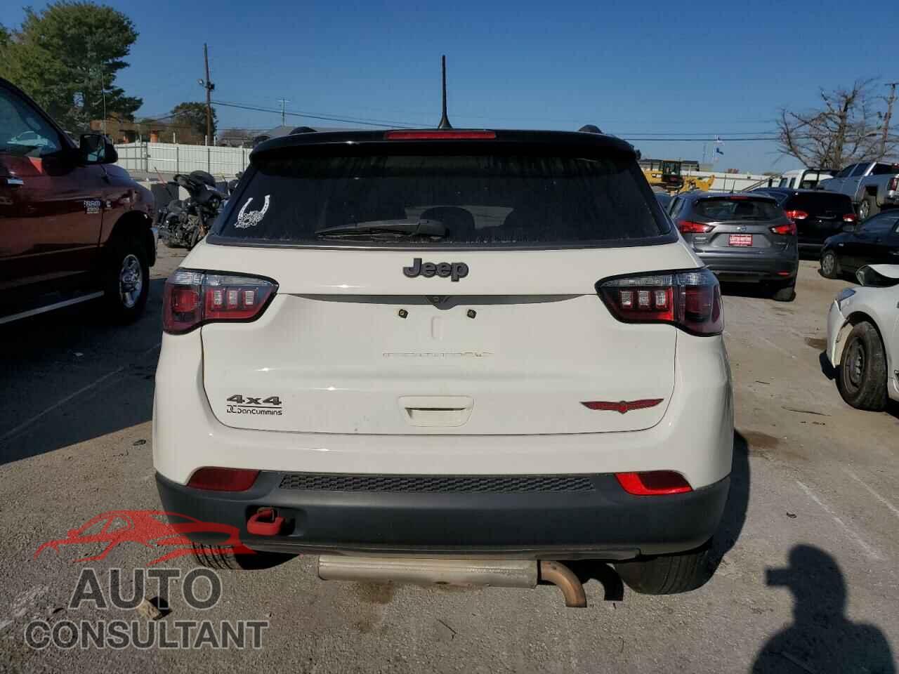 JEEP COMPASS 2018 - 3C4NJDDB3JT129909
