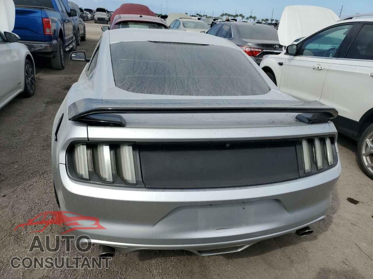 FORD MUSTANG 2017 - 1FA6P8CF8H5202416