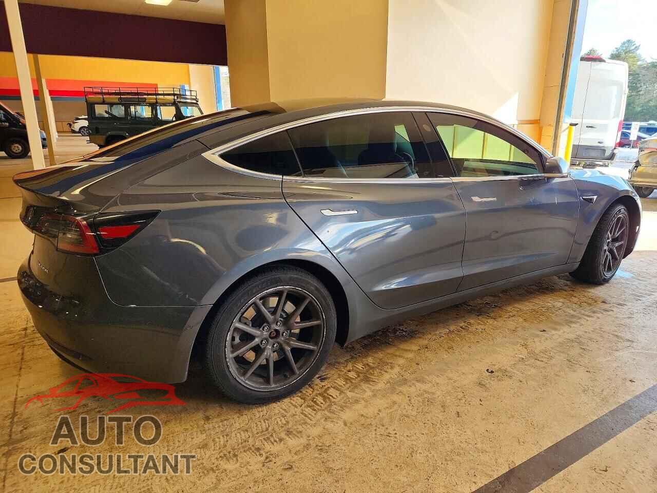 TESLA MODEL 3 2018 - 5YJ3E1EB6JF116823
