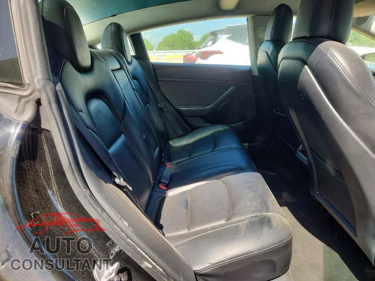 TESLA MODEL 3 2022 - 5YJ3E1EA0NF286589