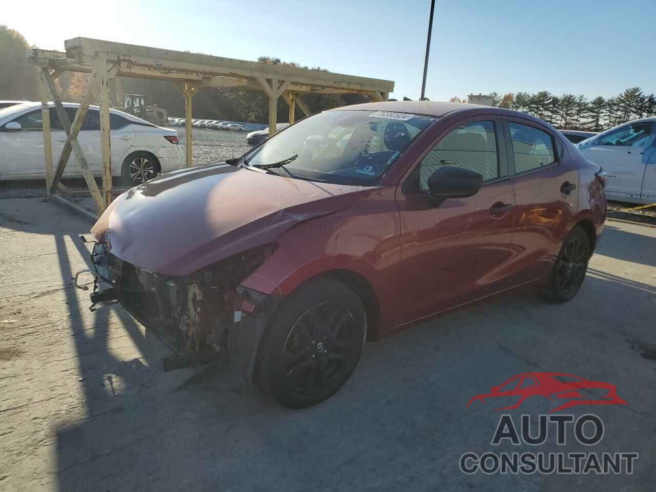 TOYOTA YARIS 2017 - 3MYDLBYV7HY169858