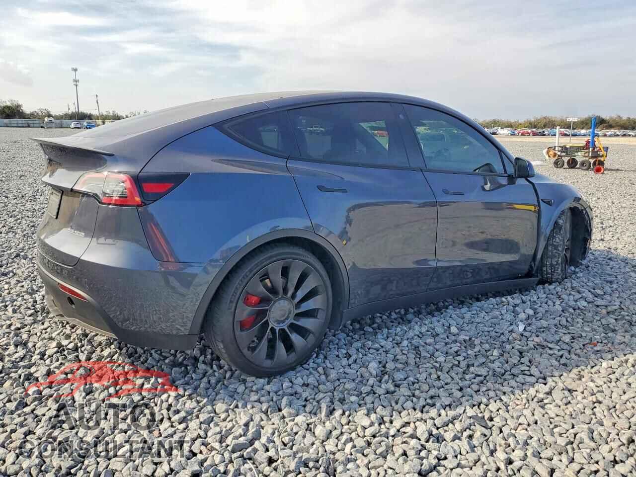 TESLA MODEL Y 2022 - 7SAYGDEF9NF452012