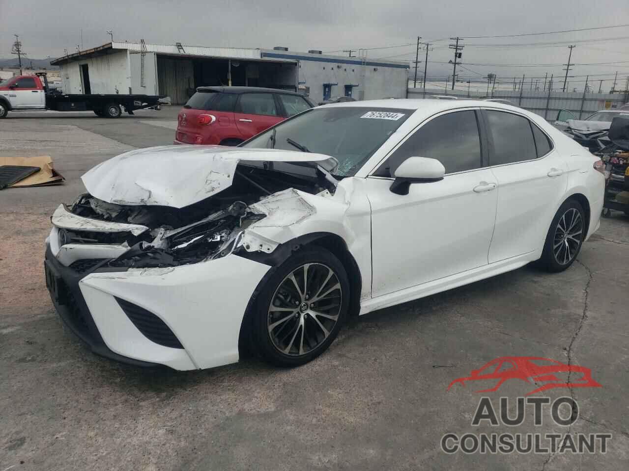 TOYOTA CAMRY 2019 - 4T1B11HK1KU224564