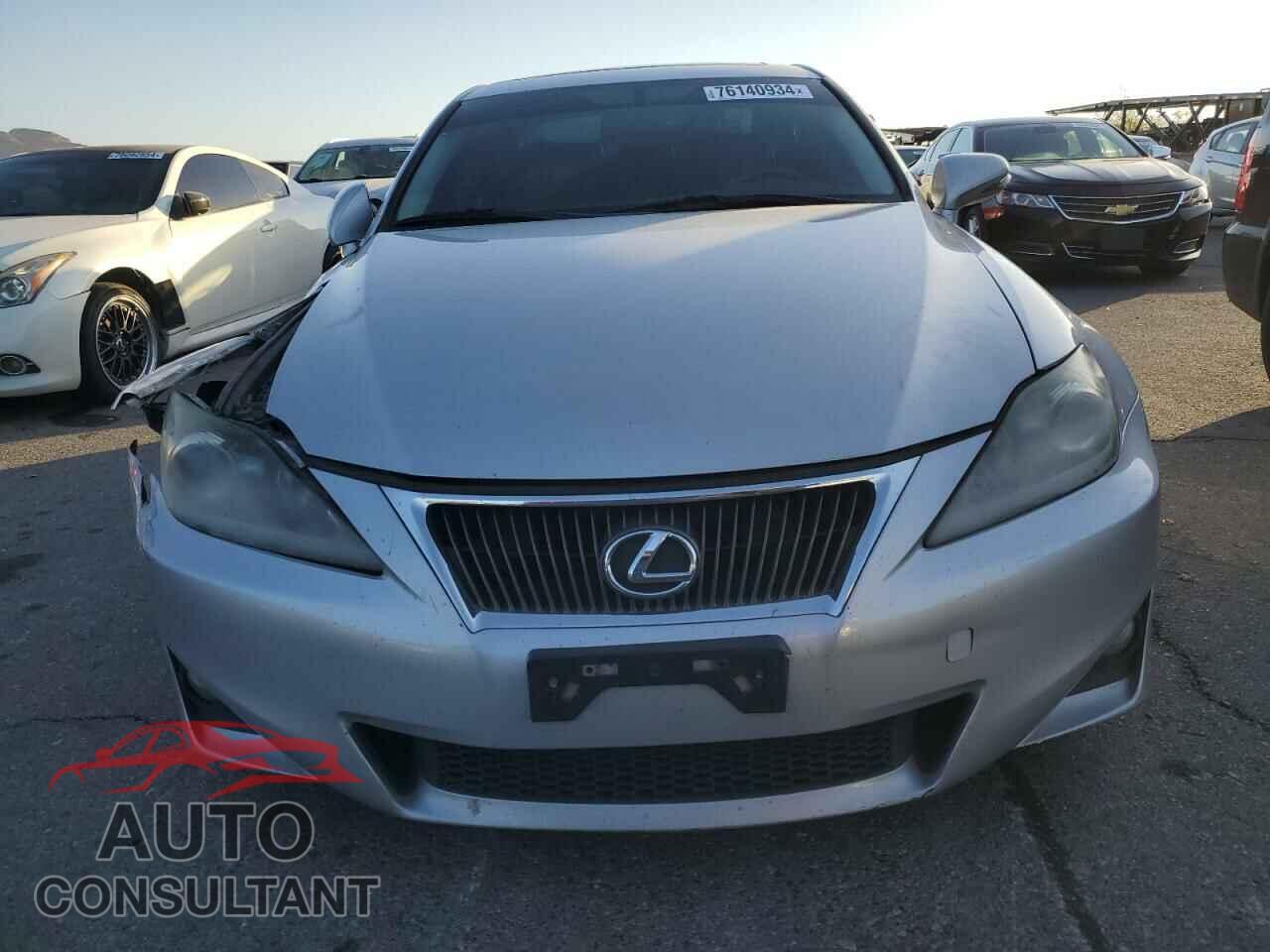 LEXUS IS 2013 - JTHCF5C20D5062852