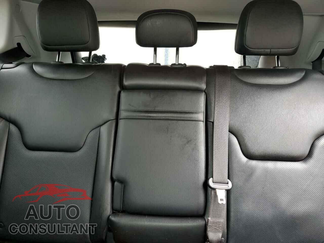 JEEP COMPASS 2018 - 3C4NJCCB8JT301735